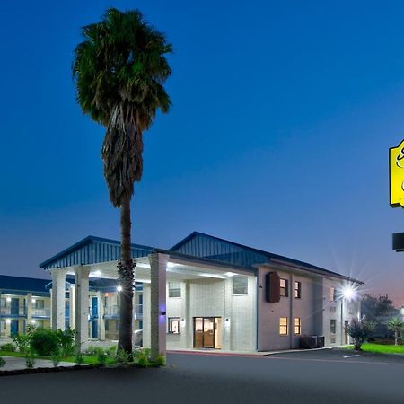 فندق Super 8 By Wyndham Victoria - South - Hwy 59 المظهر الخارجي الصورة